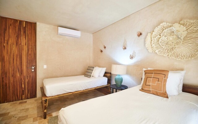 Santomar Tulum A102 By Lockey