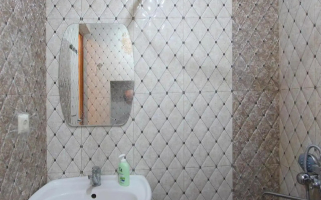 Amiryan street 1 bedroom Deluxe apartment With Balcony AM104