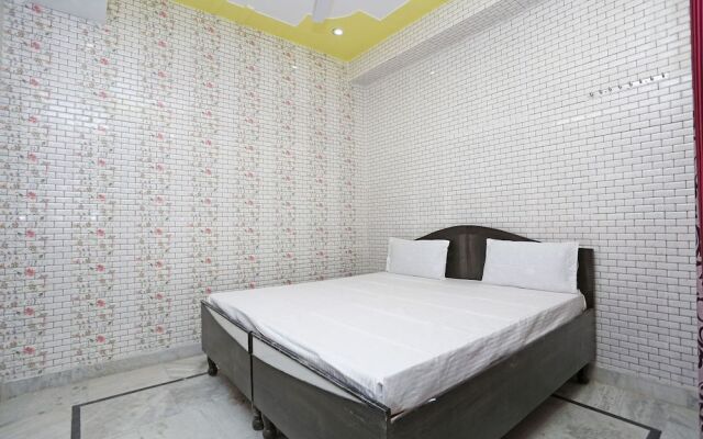 SPOT ON 37780 Hotel Doon Sabri