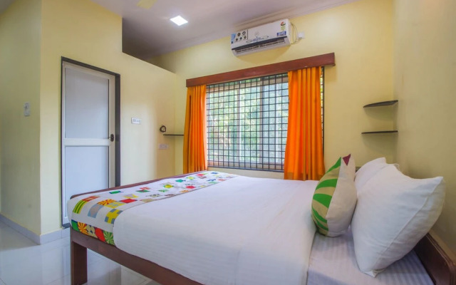 OYO 18947 Home Modern Stay Morjim Beach