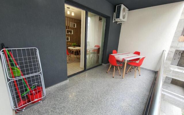 Listone' Apartament 13 Mamaia Nord