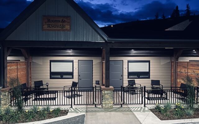 Rooms at Riveredge
