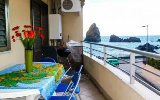 Meravigliosa vista mare davanti ai Faraglioni