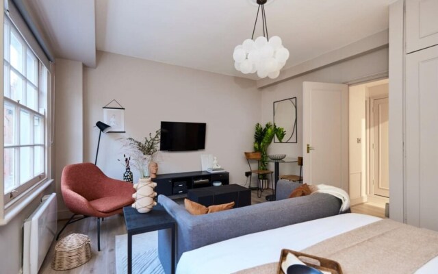 The Soho Retreat - Glamorous 1bdr Flat