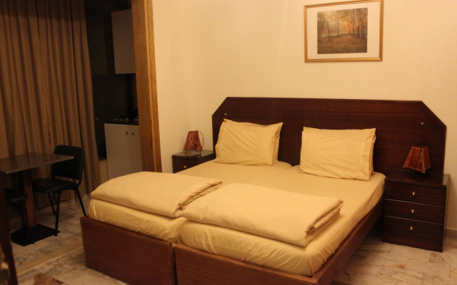 Viccini Suites Hotel