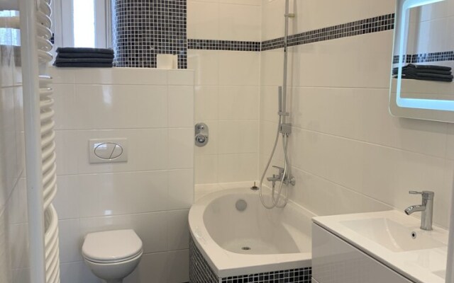 Modern Apartment City Center