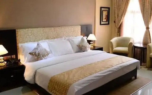 Stonehedge Hotels
