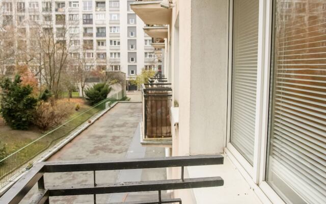 Golden Center Apartment