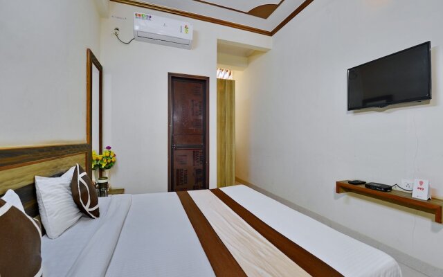 OYO 6670 Hotel Himalaya Tower
