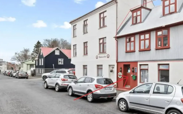 Baldursbra-Central Studio Apartment