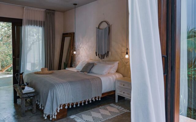 Lula Tulum, a Small Luxury Hotel