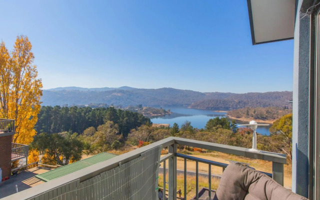 Pentagon 2/65 Gippsland Street