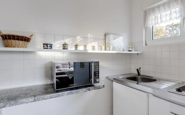 Cozy Bungalow in Werder with Garden