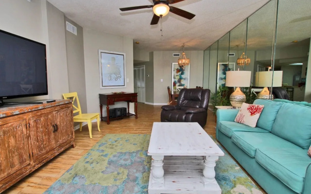 Palms 513 by Youngs Suncoast