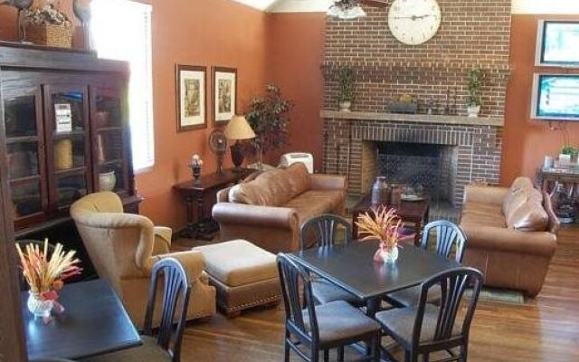 Hawthorn Suites by Wyndham Greenville
