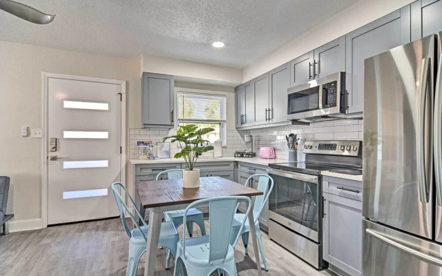 Well-appointed Madeira Beach Condo w/ Patio!