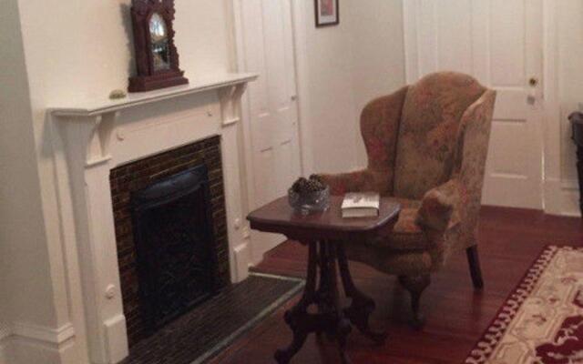 Collina Plantation Inn