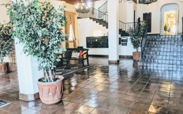 Casa Bonita Apartments