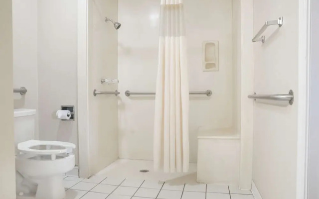 Days Inn Bastrop