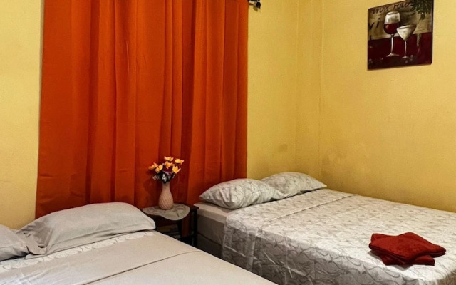 Queen's Comfort Inn