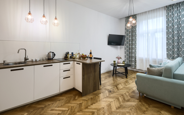 Platinum Aparthotel