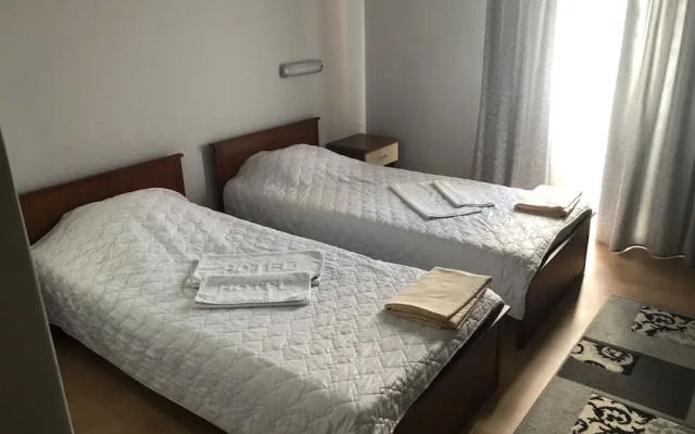 Hotel Harmonija