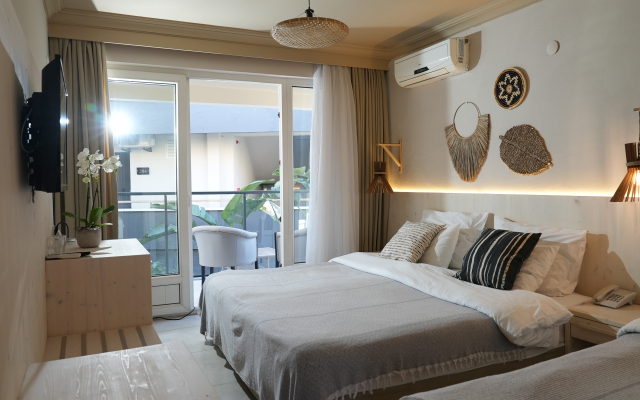 Sun Hotel by En Vie Beach - Adults Only