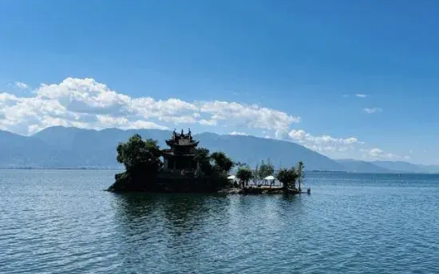Early Spring Hotels in Dali City