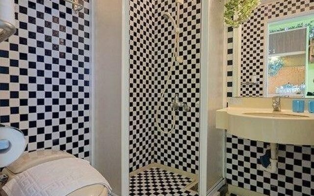 85 Water Grid Impression