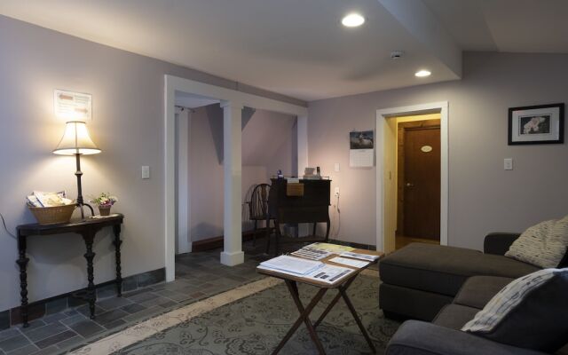 The Karass Inn
