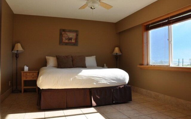 Fraser River Lodge