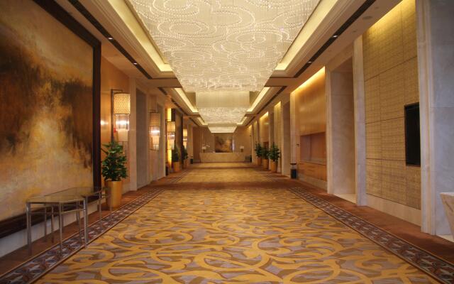 Crowne Plaza Yichang by IHG