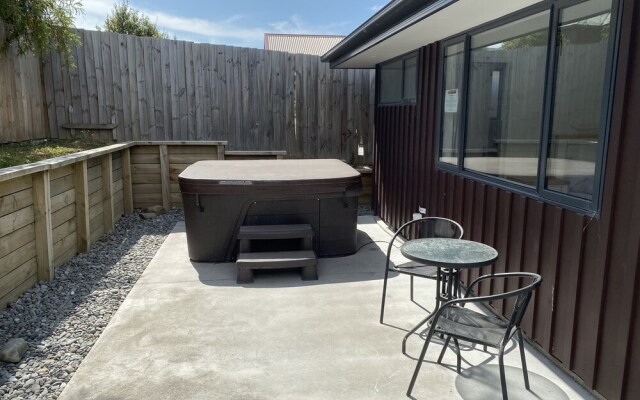 32 Rutherford Crescent