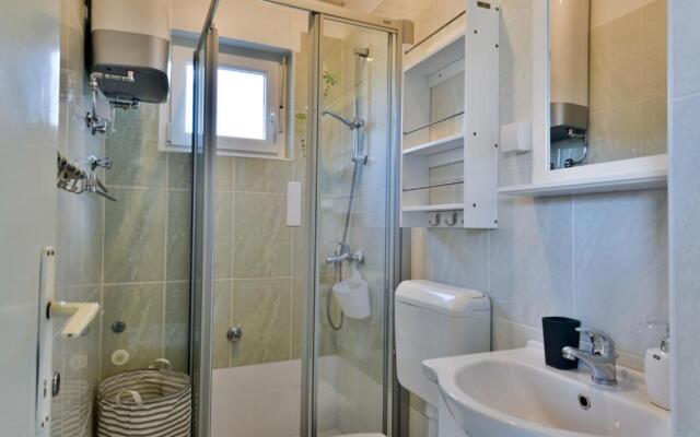 Seafront Apartment Jadri