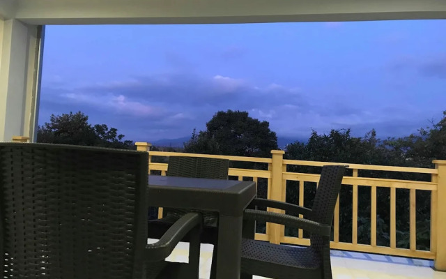 Отель Topical house