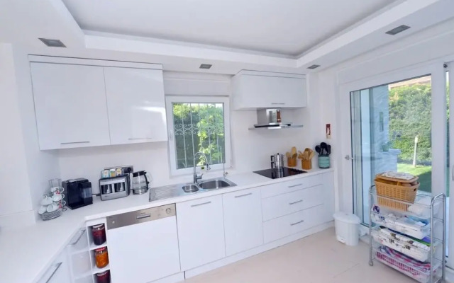 Private Luxury Villa