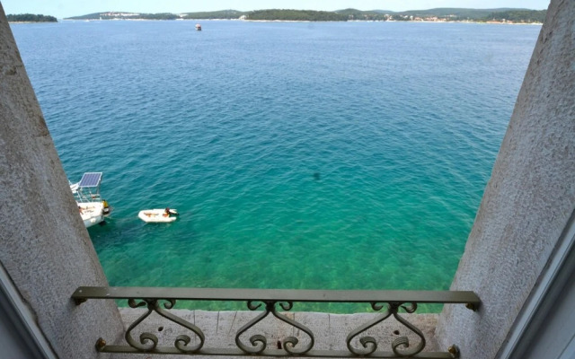 Arnolongo B4 in Rovinj