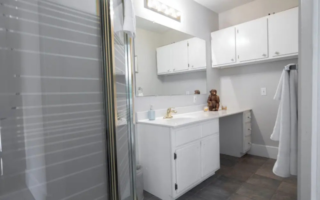 Near UAB Downtown Redmont Revival Unit 3