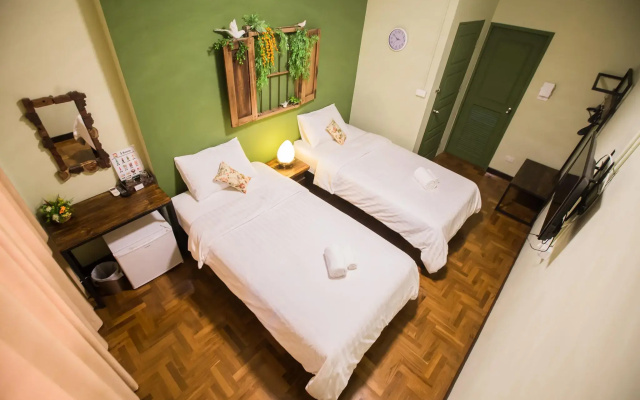 iRoom Boutique House