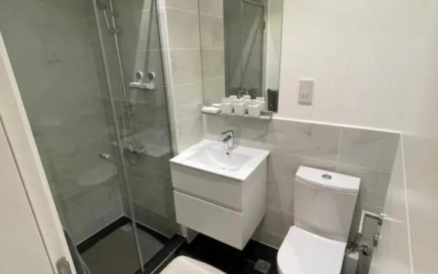 Embassy gardens Luxury suites CPG