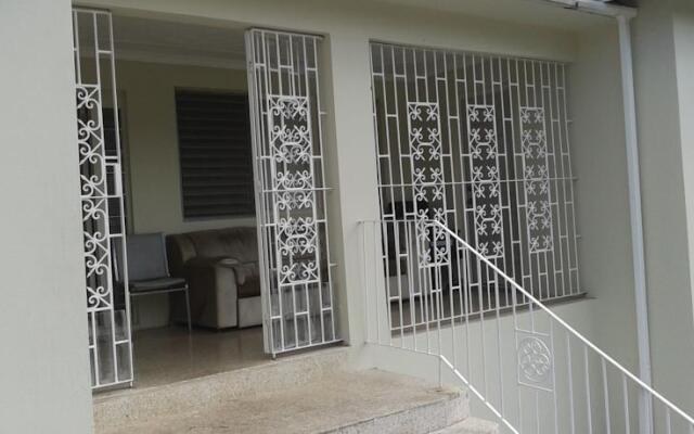 Hugo's Guest House