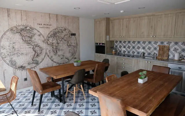 Royal Beach Hostel & Suites