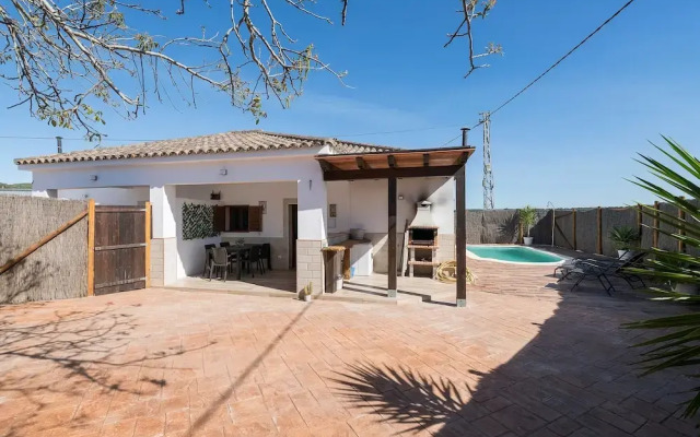 Casa Roja in La Ribera de la Oliva
