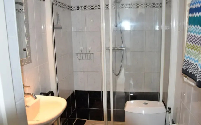 Holdiay Home in Den Helder with private terrace and garden