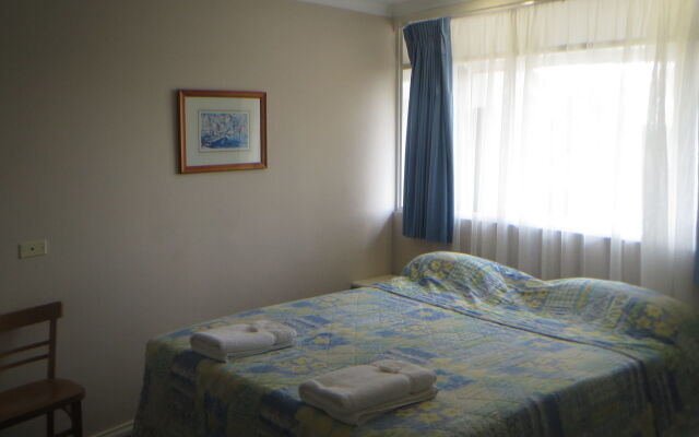 Coachman Hotel Motel