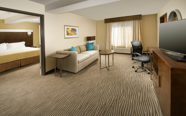 Holiday Inn El Paso Airport, an IHG Hotel