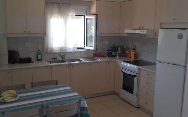 Iros Sea View Apartments