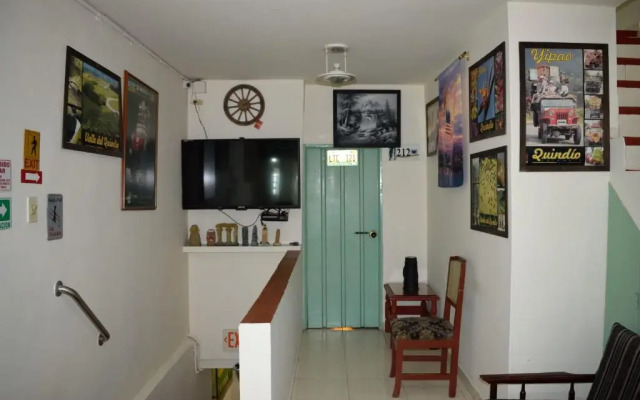 Cafe Inn Casa Hotel