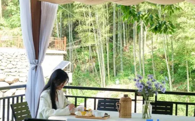 Yishu·Stream life Holiday Homestay