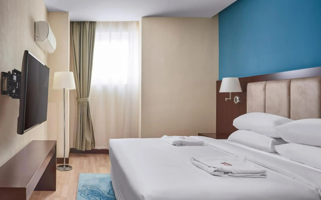 Olympia City Hotel by Dara